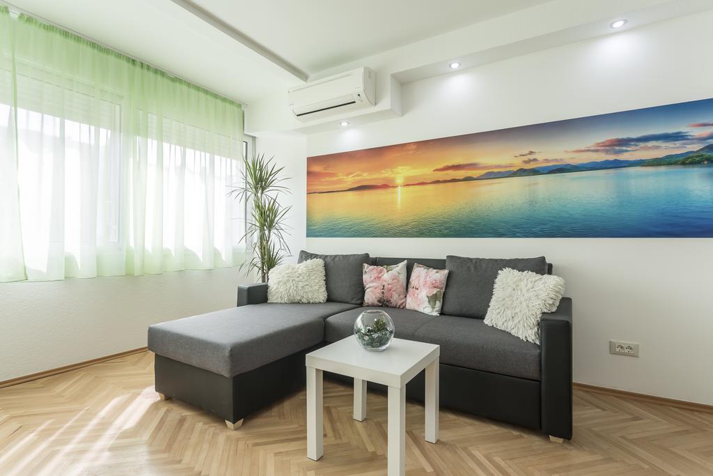Apartment Petro Oldtown Split Exterior photo